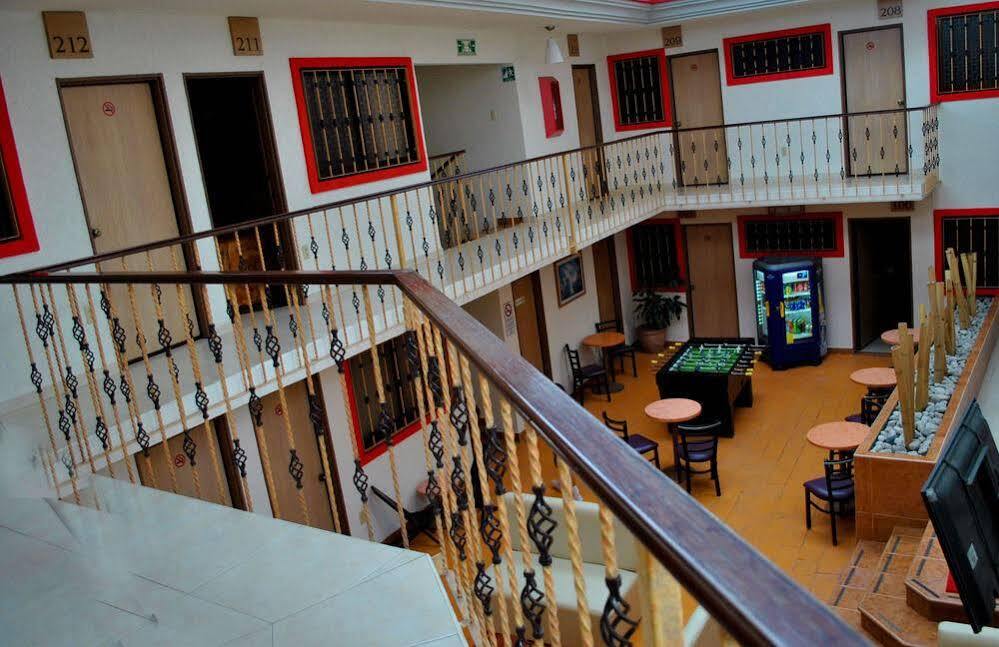 Capital O Hotel Valencia Puebla Luaran gambar